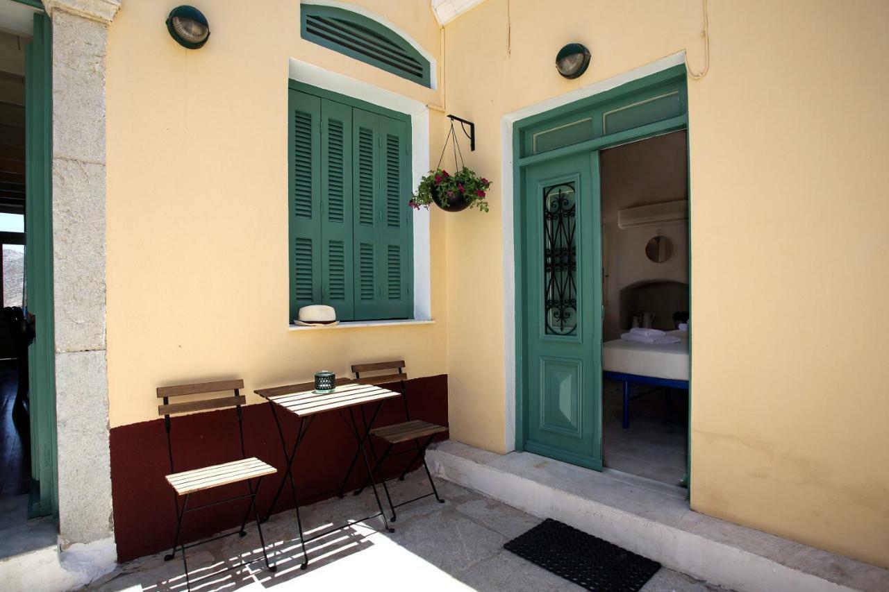 Seame * Symi